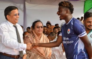বর্ণাঢ্য আয়োজনে বিসিসি প্রশাসক কাপের উদ্বোধন