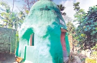 ৫০০ বছরের প্রাচীন ক্ষুদ্র মসজিদ