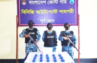 নদীতে ৩০ হাজার ইয়াবা, পালিয়ে গেল পাচারকারীরা