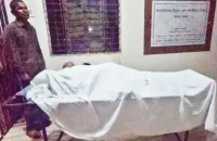 পটুয়াখালীতে মোটরসাইকেলের ধাক্কায় পথচারী নিহত, আহত ৩