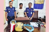 পিরোজপুরে ট্রলি ব্যাগে মিলল ৪ কেজি গাঁজা, গ্রেপ্তার ১