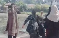 মোবাইল নম্বর ব্লক করায় দুই বান্ধবীকে ডেকে নিয়ে মারধর, তদন্তে কমিটি